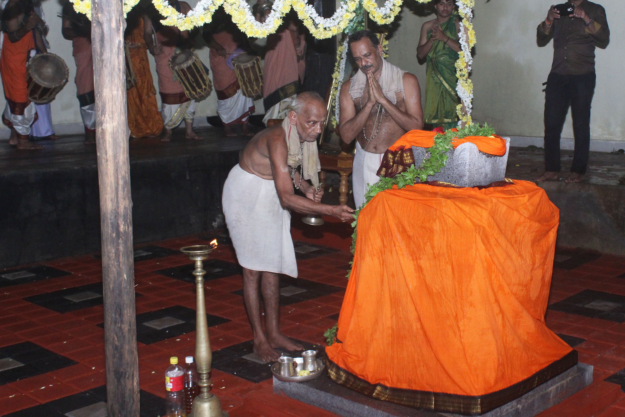 ಶಿರೂರು ಸ್ವಾಮೀಜಿಯ ಆರಾಧನೆ- ವೃಂದಾವನ ಪ್ರತಿಷ್ಠಾಪನೆ