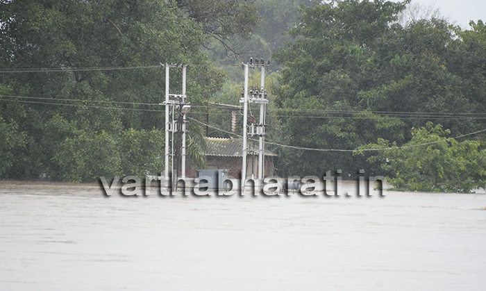 ಮಹಾಮಳೆಗೆ ನಲುಗಿದ ನಂಜನಗೂಡು: 200ಕ್ಕೂ ಹೆಚ್ಚು ಮನೆಗಳು ಜಲಾವೃತ