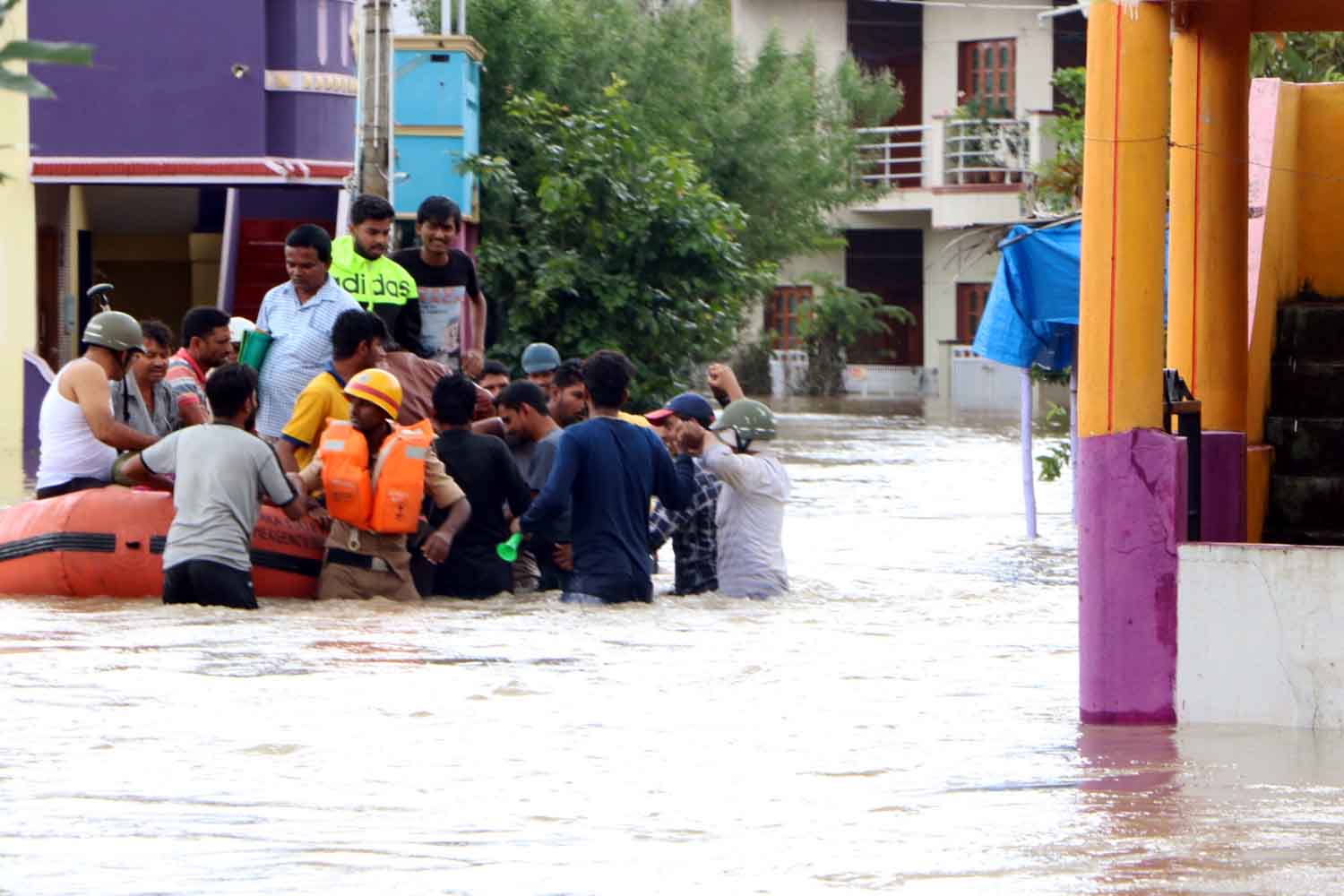 ಮಲೆನಾಡಲ್ಲಿ ಮುಂದುವರಿದ ನೆರೆ ಸ್ಥಿತಿ: ಇಬ್ಬರು ಮೃತ್ಯು, 404 ಮನೆಗಳಿಗೆ ಹಾನಿ