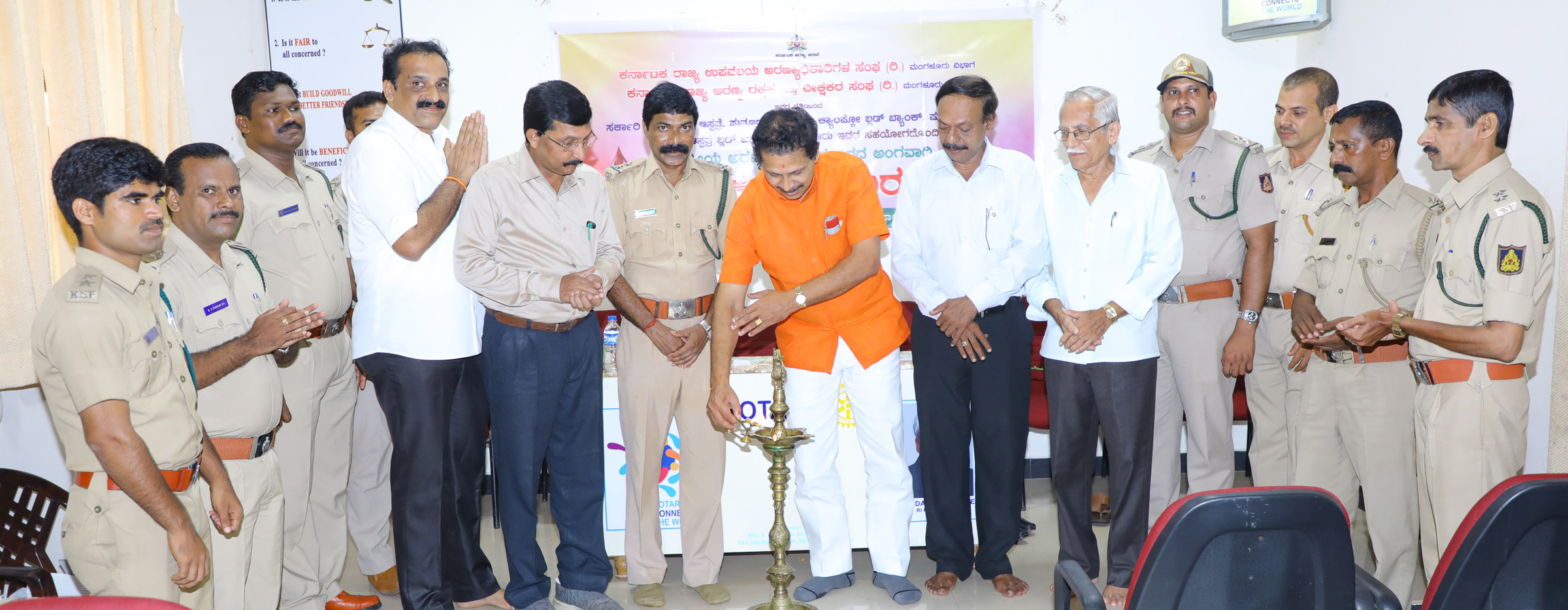 ಪುತ್ತೂರು: ಅರಣ್ಯ ಇಲಾಖೆಯ ಸಿಬ್ಬಂದಿಗಳಿಂದ ರಕ್ತದಾನ ಶಿಬಿರ