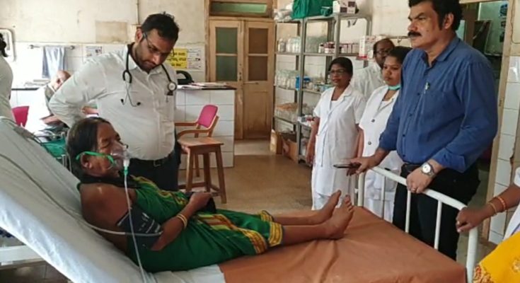 ಪದ್ಮಶ್ರೀ ಪುರಸ್ಕೃತೆ ಸುಕ್ರಜ್ಜಿಗೆ ಮತ್ತು ಉಸಿರಾಟದ ತೊಂದರೆ: ಜಿಲ್ಲಾಸ್ಪತ್ರೆಗೆ ದಾಖಲು