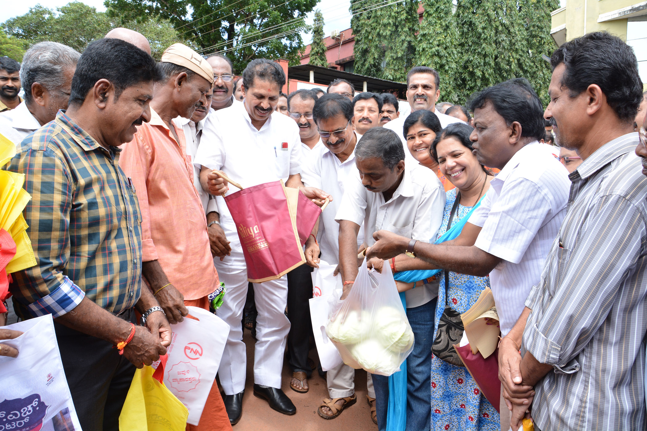 ಪ್ಲಾಸ್ಟಿಕ್ ತೊಡೆದು ಹಾಕದಿದ್ದಲ್ಲಿ ಭವಿಷ್ಯದ ಪ್ರಕೃತಿಗೆ ಉಳಿಗಾಳವಿಲ್ಲ-ಸಂಜೀವ ಮಠಂದೂರು