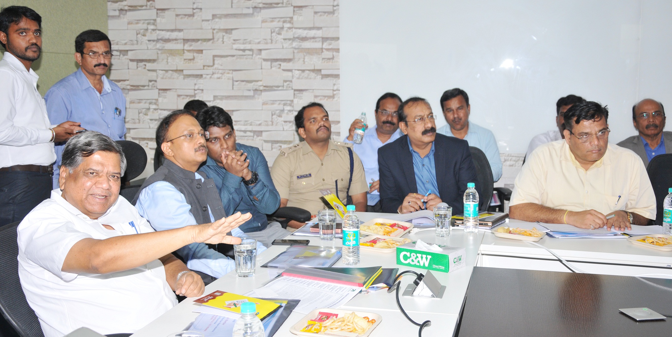 ಆರ್ಥಿಕ ಹಿಂಜರಿತದಿಂದ ಆಟೋ ಮೊಬೈಲ್ ಕ್ಷೇತ್ರಕ್ಕೆ ಹಿನ್ನಡೆಯಾಗಿರುವುದು ಸತ್ಯ: ಸಚಿವ ಜಗದೀಶ್ ಶೆಟ್ಟರ್