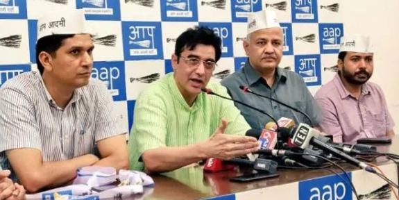 ಆಪ್ ಸೇರಿದ ಜಾರ್ಖಂಡ್ ಕಾಂಗ್ರೆಸ್ ವರಿಷ್ಠ ಅಜಯ್ ಕುಮಾರ್