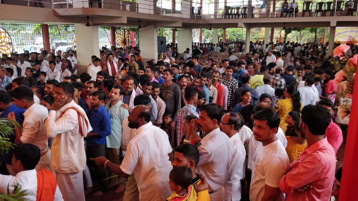 ಗಣೇಶೋತ್ಸವಕ್ಕಾಗಿ ದಿನವಿಡೀ ಮೀನು ಮಾರುಕಟ್ಟೆ ಬಂದ್ ಮಾಡಿ ಸಹಕರಿಸಿದ ಮೀನು ಮಾರಾಟಗಾರರು