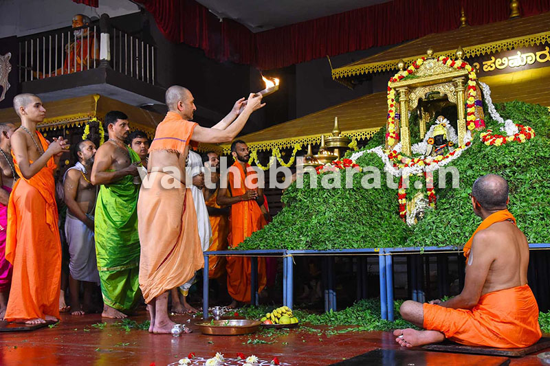 ನಿತ್ಯ ಲಕ್ಷ ತುಳಸಿ ಅರ್ಚನೆಯಿಂದ ಕಾಶ್ಮೀರ ಸಮಸ್ಯೆ ಇತ್ಯರ್ಥವಾಯಿತು: ಪಲಿಮಾರು ಶ್ರೀ