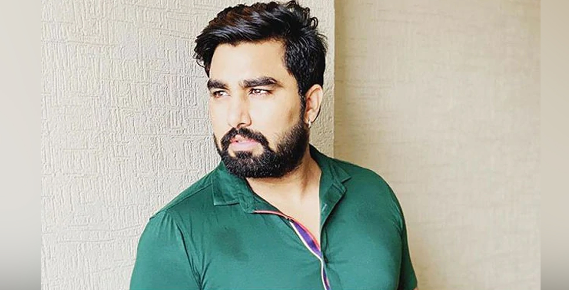 ಹೊಟೇಲ್ ಕಟ್ಟಡದ ಟೆರೇಸ್ ಏರಿ ಆತ್ಮಹತ್ಯೆ ಮಾಡುತ್ತೇನೆಂದ ಟಿಕ್‌ ಟಾಕ್ ಸ್ಟಾರ್