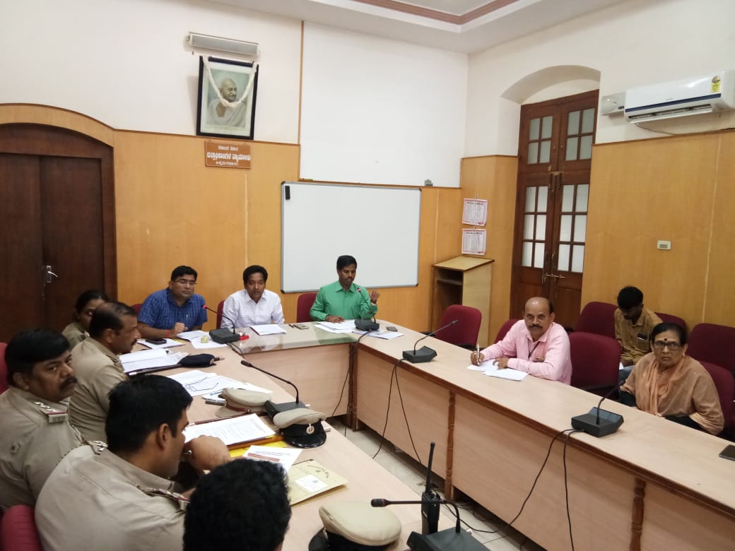 ದತ್ತಪೀಠಕ್ಕೆ ಆಗಮಿಸುವ ಭಕ್ತರಿಗೆ ಮೂಲಭೂತ ಸೌಕರ್ಯ ಕಲ್ಪಿಸಿ: ಜಿಲ್ಲಾಧಿಕಾರಿ ಬಗಾದಿ ಗೌತಮ್ ಸೂಚನೆ