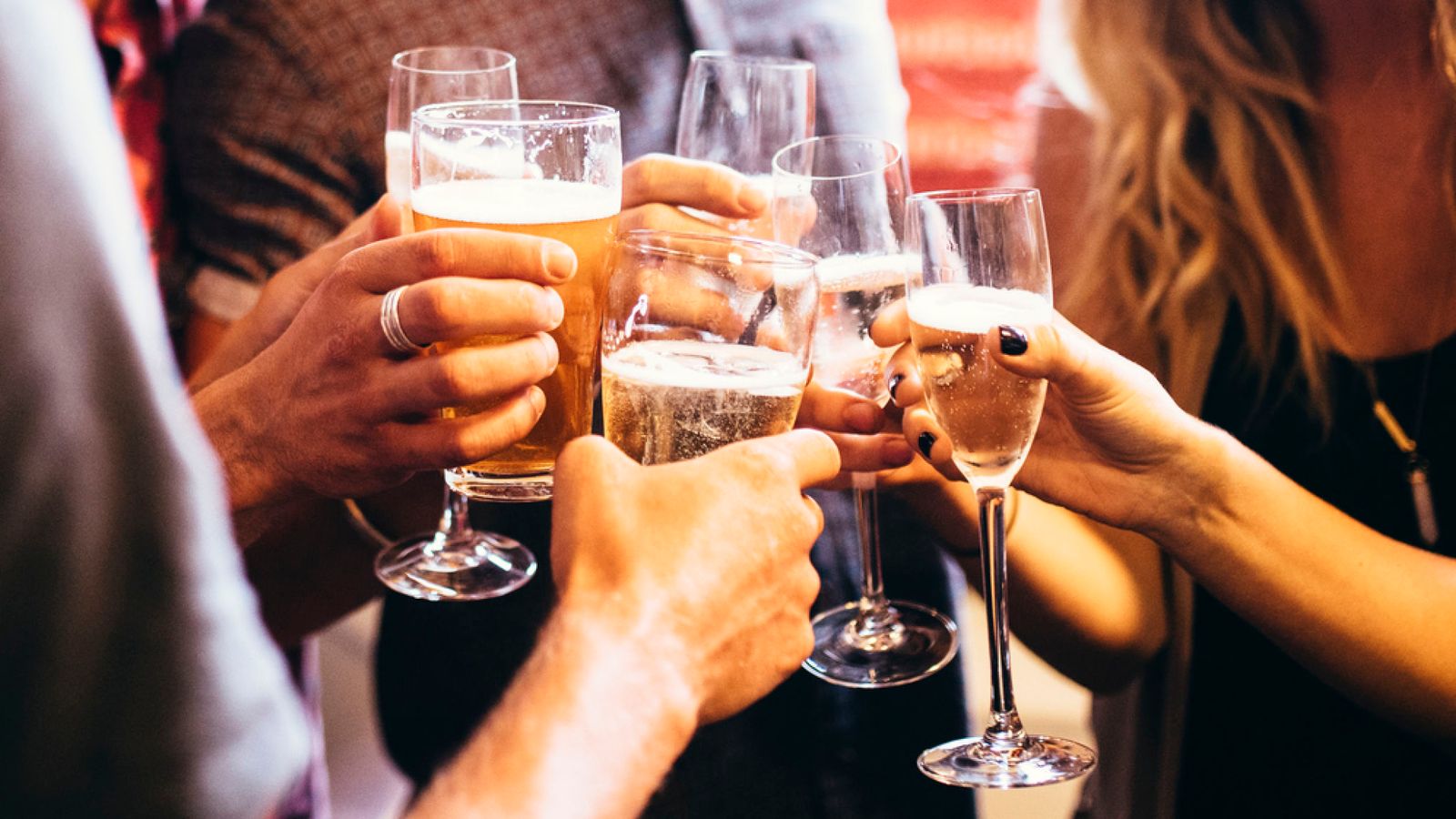 ಶೇ.75 ಯುವಕರು 21ರ ಹರೆಯಕ್ಕೂ ಮೊದಲು ಮದ್ಯಪಾನ ಮಾಡುತ್ತಾರೆ: ಸಮೀಕ್ಷೆ