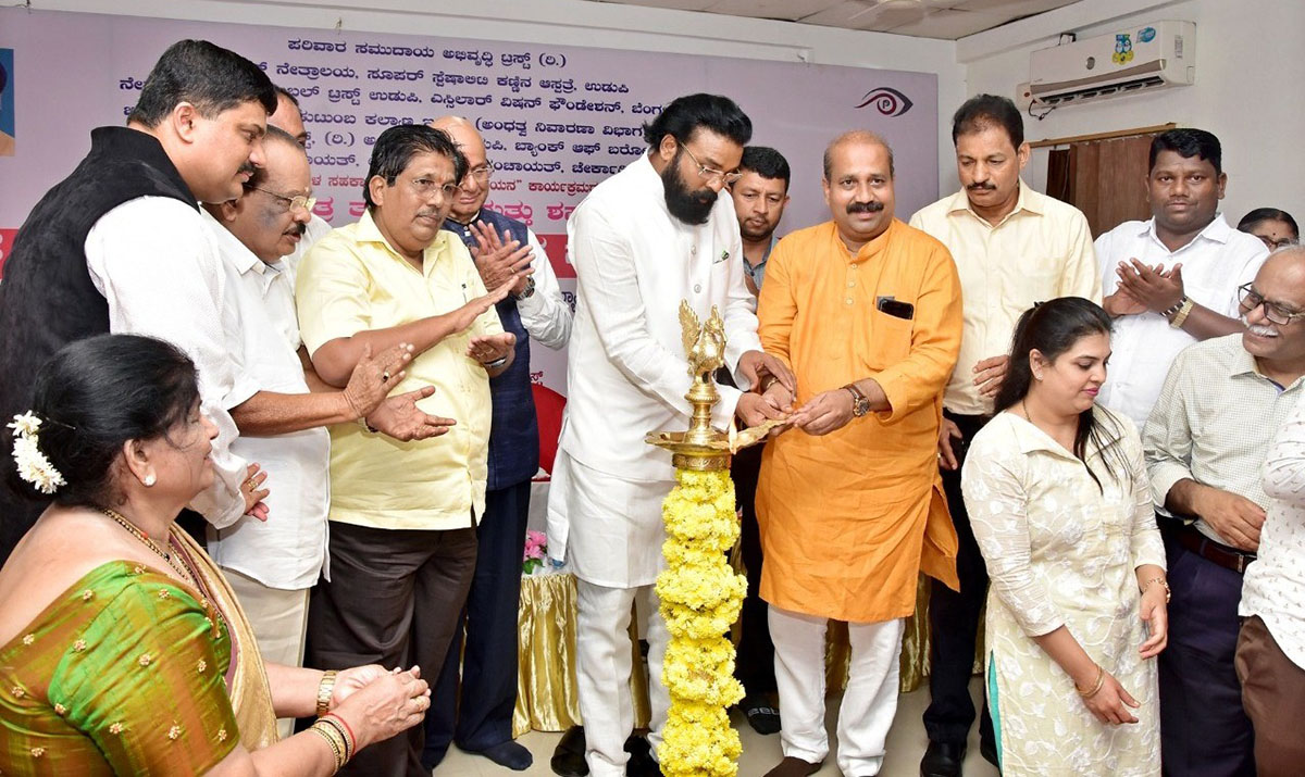 ರಾಜ್ಯದಲ್ಲಿ ದೃಷ್ಟಿನೀತಿ ಸಮಿತಿ ರಚನೆ: ಸಚಿವ ಶ್ರೀರಾಮುಲು