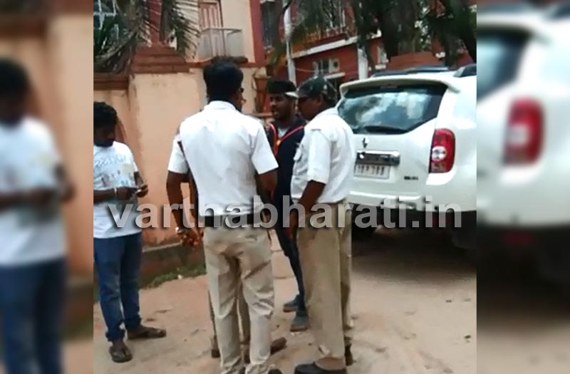 ಚಿಕ್ಕಮಗಳೂರು: ಸಂಚಾರಿ ಪೊಲೀಸರಿಂದ ವಾಹನ ಸವಾರನ ಮೇಲೆ ದೌರ್ಜನ್ಯ; ಆರೋಪ