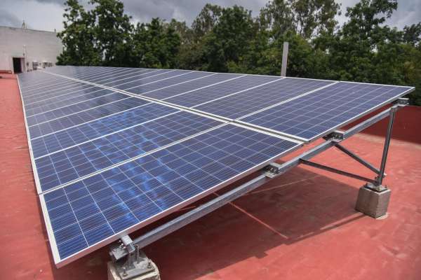 ಬೆಂಗಳೂರು ನಗರದ 47 ಶಾಲೆಗಳಲ್ಲಿ ಶೀಘ್ರ ಸೌರ ಚಾವಣಿ ಅಳವಡಿಕೆ