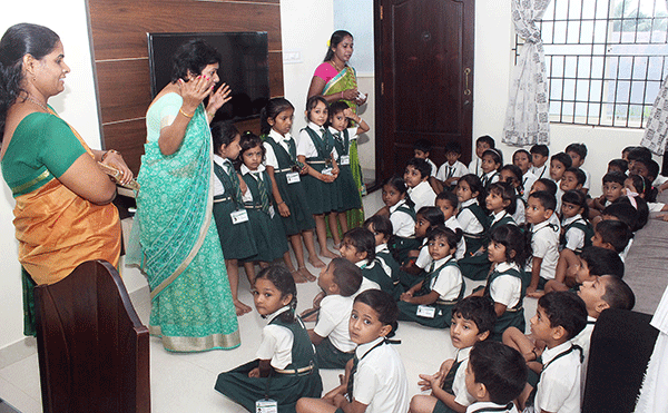 ಮಕ್ಕಳಿಗೆ ಕುಟುಂಬ ವ್ಯವಸ್ಥೆ ಪರಿಚಯಿಸುವ ವಿಶಿಷ್ಟ ಕಾರ್ಯಕ್ರಮ