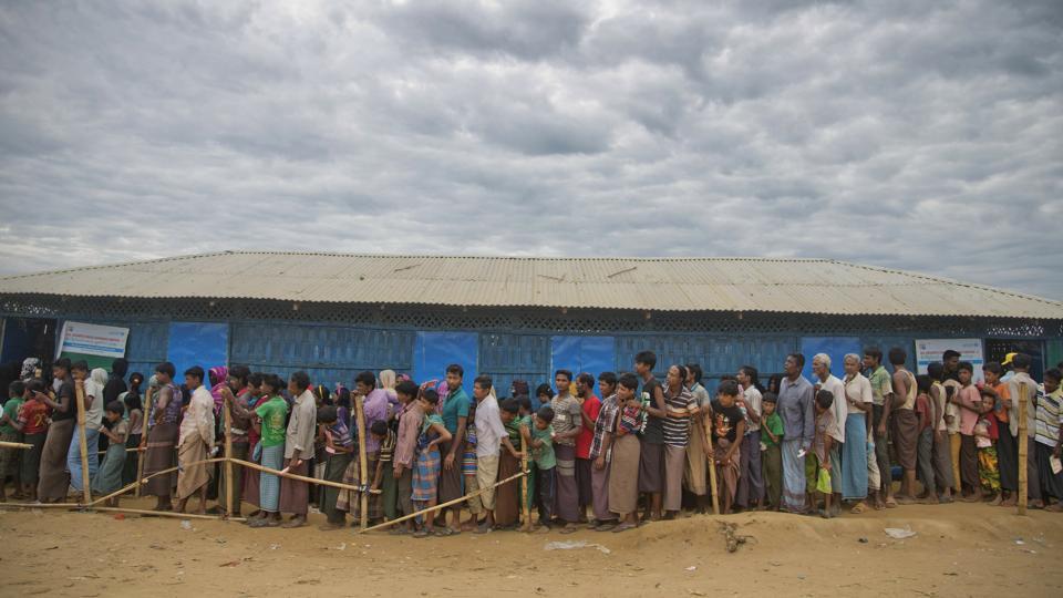 10 ಲಕ್ಷ ರೊಹಿಂಗ್ಯಾ ನಿರಾಶ್ರಿತರ ಮೊಬೈಲ್ ಸಂಪರ್ಕ ಸ್ಥಗಿತಕ್ಕೆ ಬಾಂಗ್ಲಾ ಆದೇಶ