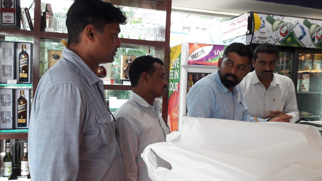 ಮಂಗಳೂರು: ಪ್ಲಾಸ್ಟಿಕ್ ಮಾರಾಟ ವಿರುದ್ಧ ದಾಳಿ, 113 ಕೆಜಿ ಪ್ಲಾಸ್ಟಿಕ್ ವಶ