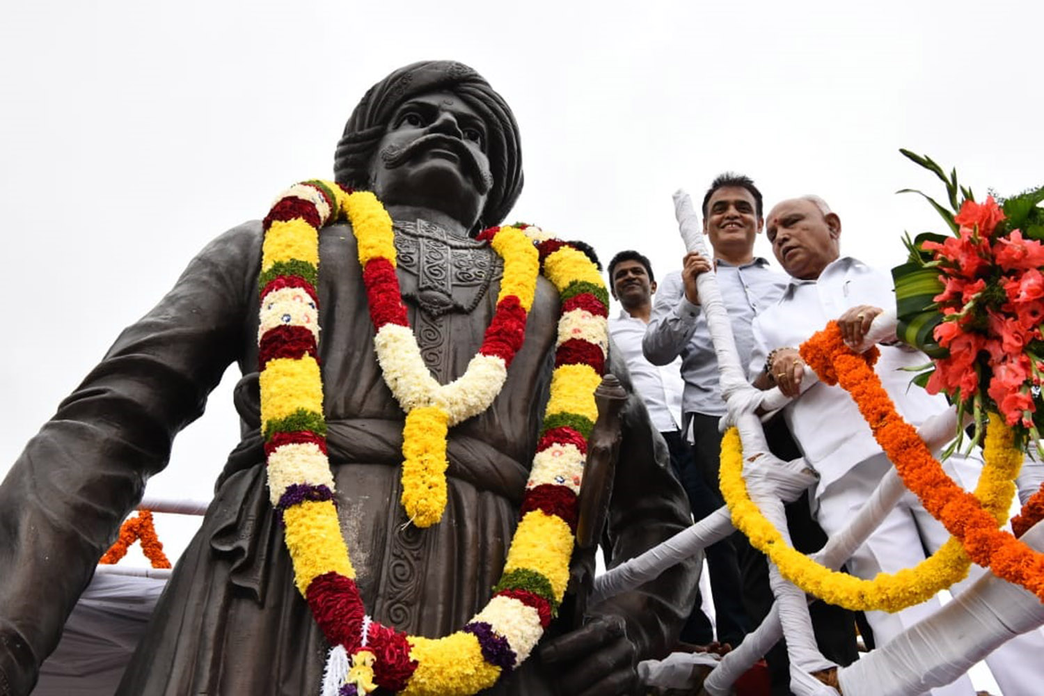 ಕೆಂಪೇಗೌಡ ಜಯಂತಿಗೆ ವಿದ್ಯುಕ್ತ ಚಾಲನೆ
