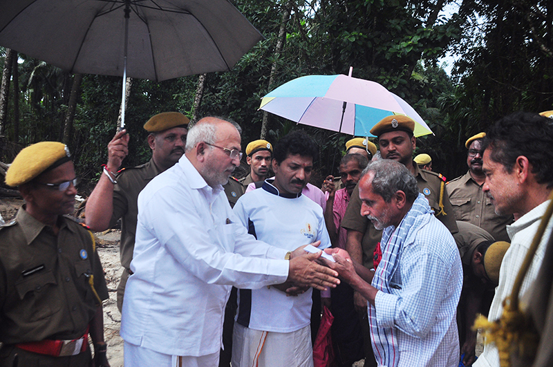 ಬೆಳ್ತಂಗಡಿ-ಚಾರ್ಮಾಡಿ ನೆರೆ ಸಂತ್ರಸ್ತರಿಗೆ ಬಿಲ್ಲವರ ಅಸೋಸಿಯೇಶನ್ ನೆರವು