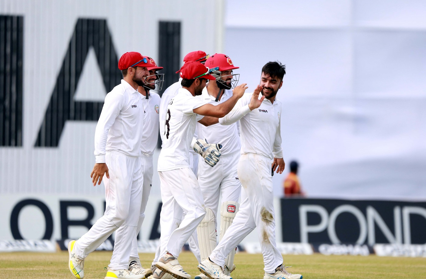 ರಶೀದ್ ಆಲ್‌ರೌಂಡ್ ಆಟ: ಬಾಂಗ್ಲಾ ವಿರುದ್ಧ ಅಫ್ಘಾನಿಸ್ತಾನ ಮೇಲುಗೈ