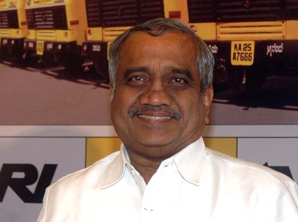 ಅನ್ನಭಾಗ್ಯ ಯೋಜನೆಯಿಂದ ರಾಜ್ಯದಲ್ಲಿ ಕೂಲಿ ಕಾರ್ಮಿಕರು ಸಿಗುತ್ತಿಲ್ಲ: ವಿಆರ್‌ಎಲ್ ಅಧ್ಯಕ್ಷ ವಿಜಯ್ ಸಂಕೇಶ್ವರ್