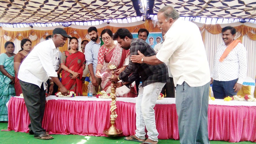 ಅಕ್ರಮ ತಡೆಯಲು ಹೋರಾಡುತ್ತೇನೆ, ನೀವು ನನ್ನೊಂದಿಗಿರಿ: ಸುಮಲತಾ ಅಂಬರೀಷ್