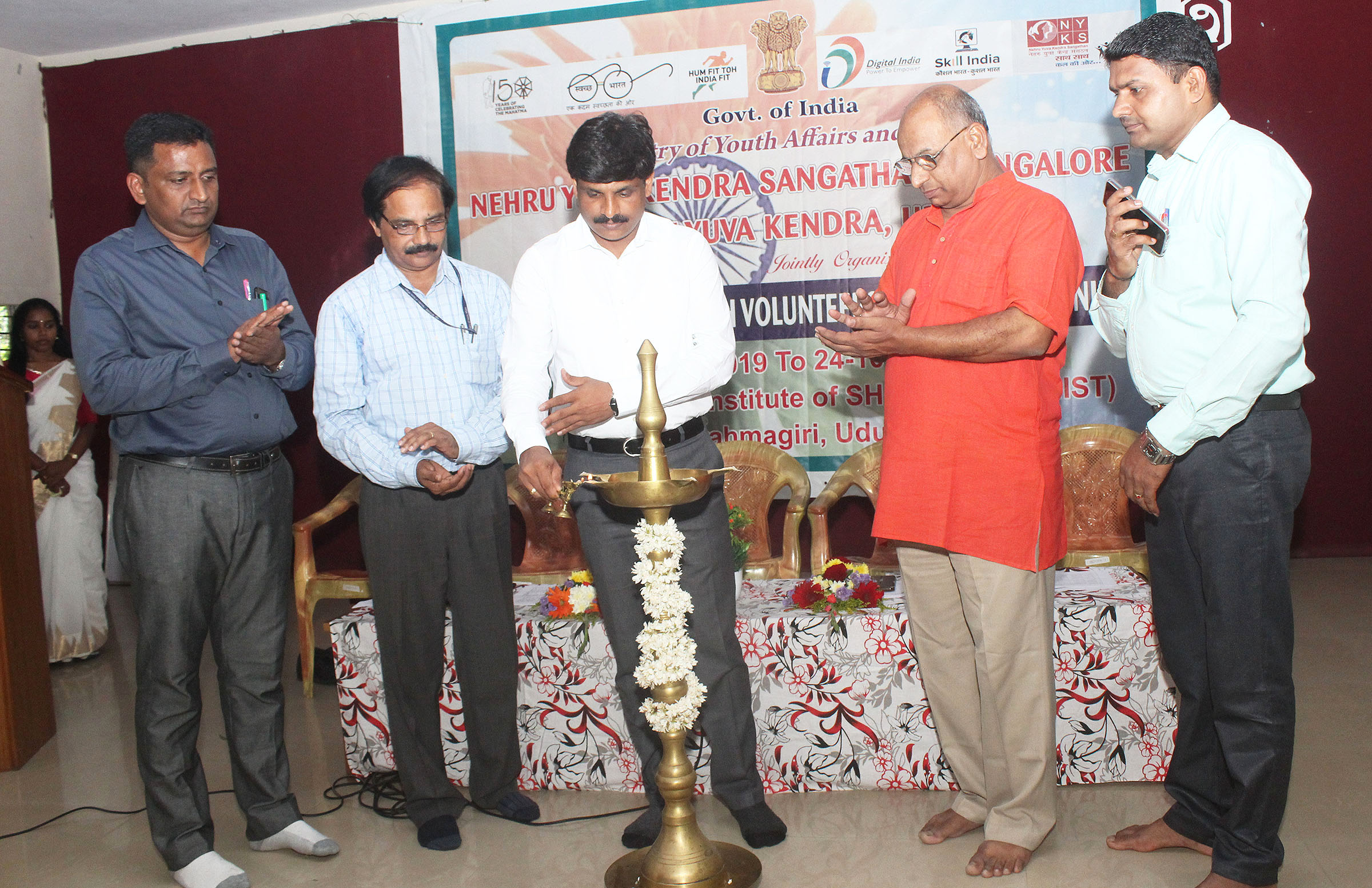 ಎಲ್ಲ ವರ್ಗದ ಜನರ ವಿಶ್ವಾಸ ಗಳಿಸಿದರೆ ನಿಜವಾದ ನಾಯಕರಾಗಲು ಸಾಧ್ಯ: ಉಡುಪಿ ಜಿಲ್ಲಾಧಿಕಾರಿ ಜಗದೀಶ್