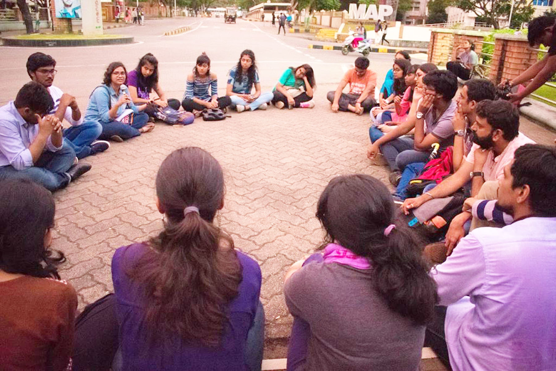 ಪ್ರಕೃತಿಯೊಂದಿಗೆ ಸಾಮರಸ್ಯದಿಂದ ಬದುಕಲು ವಿದ್ಯಾರ್ಥಿಗಳ ಪ್ರತಿಜ್ಞೆ