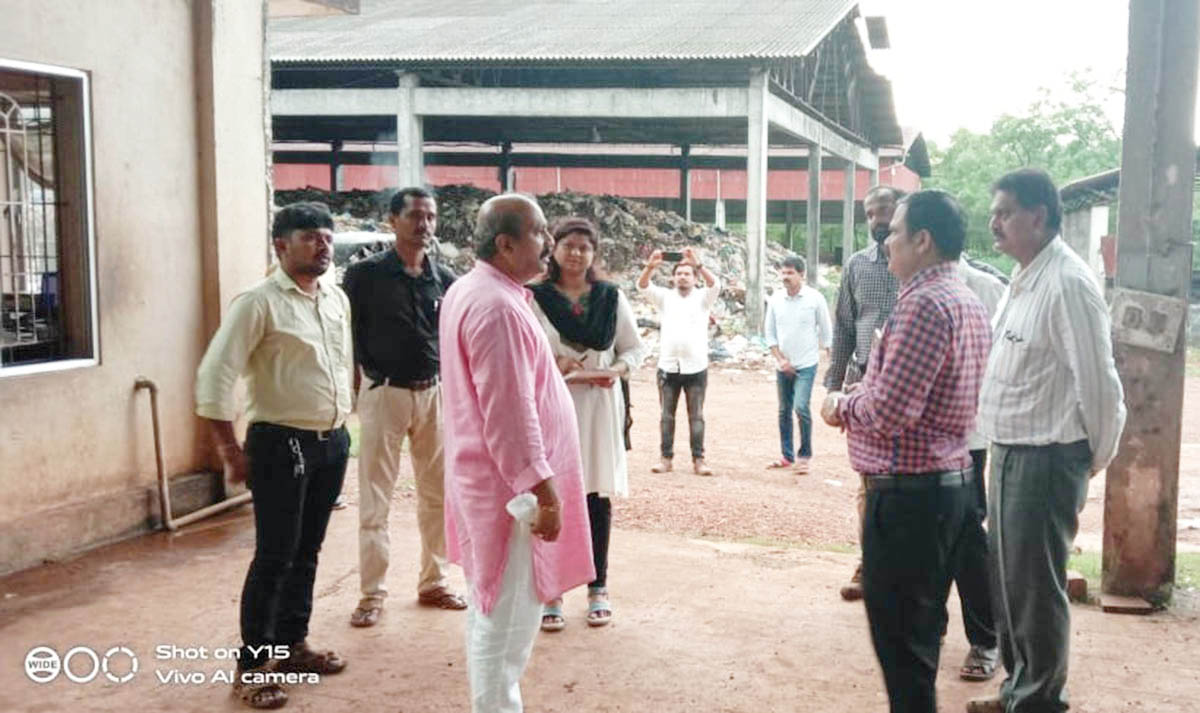 ಕರ್ವಾಲೊ ಡಂಪಿಂಗ್ ಯಾರ್ಡ್‌ಗೆ ಶಾಸಕ ರಘುಪತಿ ಭಟ್ ಭೇಟಿ