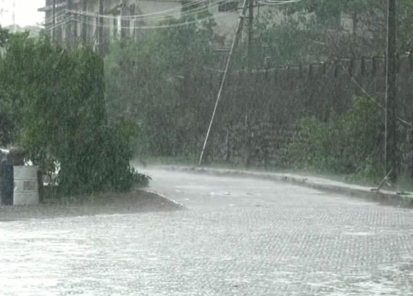 ಮಳೆಯ ಹಿನ್ನೆಲೆ: ದ.ಕ.ಜಿಲ್ಲೆಯಲ್ಲಿ ಅ. 24ರವರೆಗೆ ರೆಡ್ ಅಲರ್ಟ್