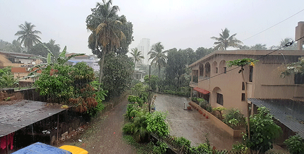 ಇನ್ನೆರಡು ದಿನ ಭಾರೀ ಮಳೆ ಸಾಧ್ಯತೆ: ದ.ಕ. ಜಿಲ್ಲೆಯಲ್ಲಿ ರೆಡ್ ಅಲರ್ಟ್