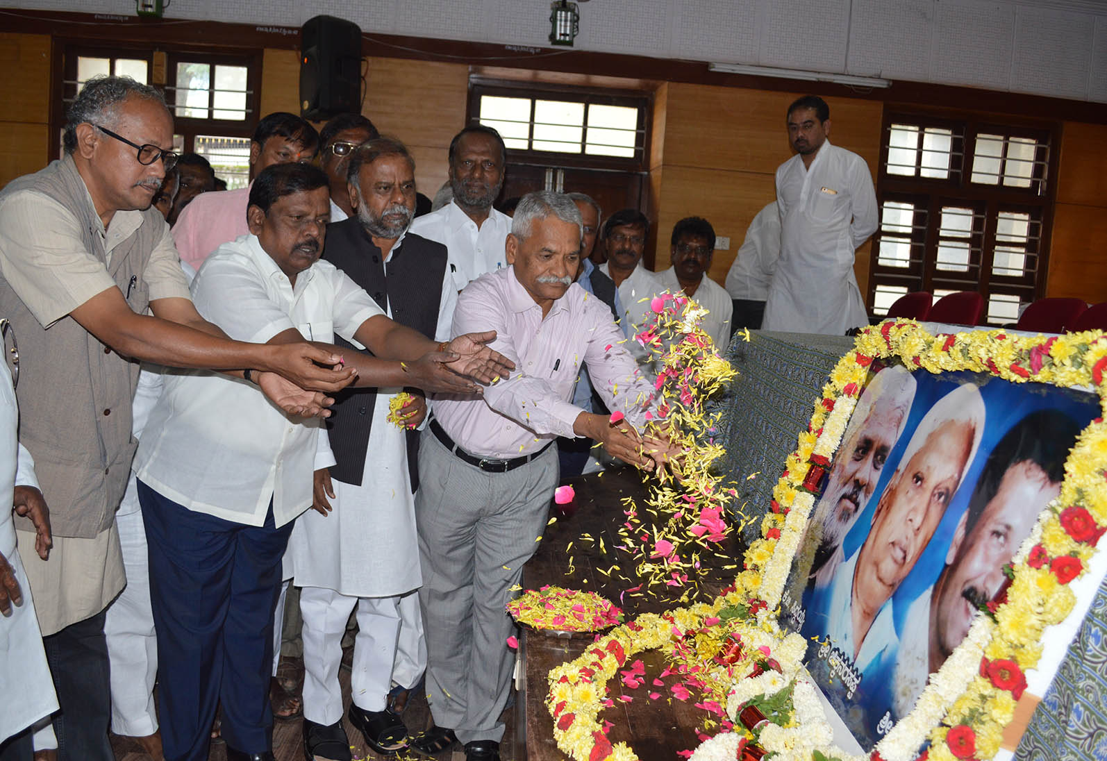 ಕುಲಪುರಾಣವನ್ನು ಕಾವ್ಯವನ್ನಾಗಿಸಿದ ಏಕೈಕ ಕವಿ ಬಿ.ಕೆ.ಸಿದ್ದಯ್ಯ: ಡಾ.ಎಲ್.ಹನುಮಂತಯ್ಯ