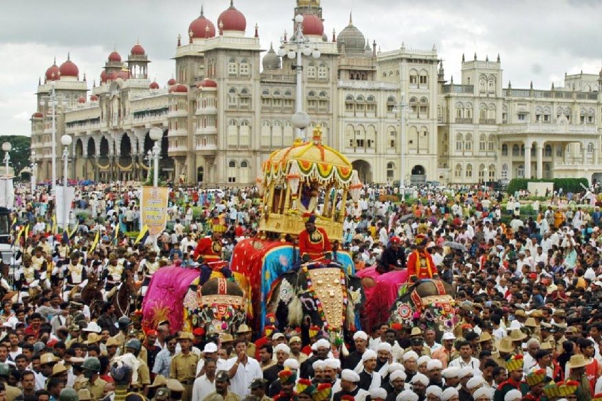 ದಸರಾ ಬಂದೋಬಸ್ತ್ ಗೆ ಬಂದ ಉ.ಕ. ಪೊಲೀಸರಿಂದ ಊಟಕ್ಕೆ ಪರದಾಟ: ಆರೋಪ