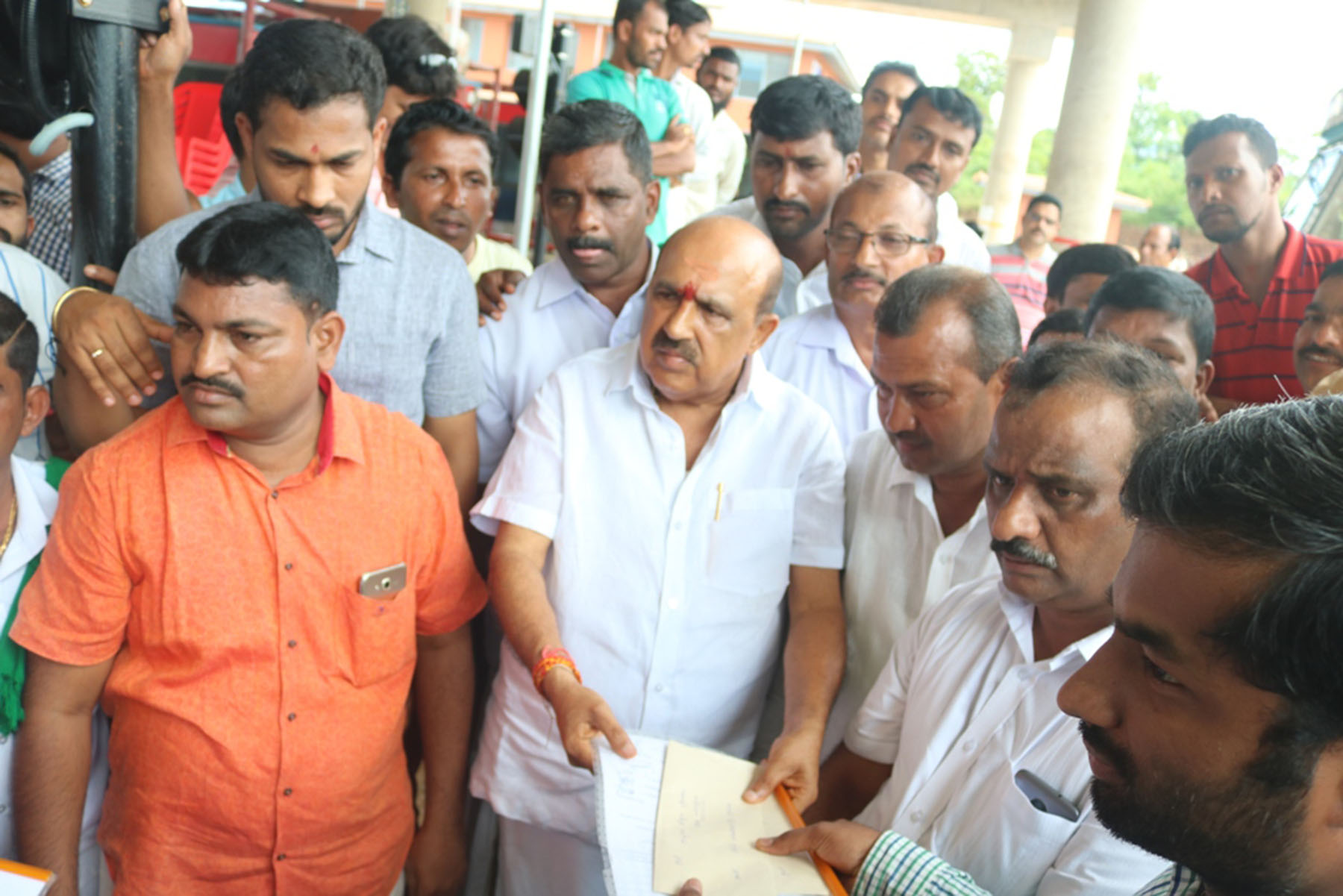 ಹೆದ್ದಾರಿ ಅವ್ಯವಸ್ಥೆ ಸರಿಪಡಿಸದೆ ಟೋಲ್ ಸಂಗ್ರಹಿಸಿದರೆ ಸಹಿಸಲ್ಲ: ಶಾಸಕ ಸುಕುಮಾರ್ ಶೆಟ್ಟಿ