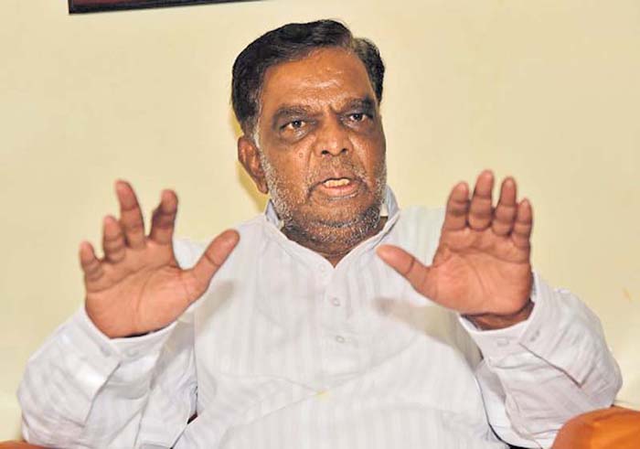 ಸಂಸದರ ಒಂದು ಸಭೆಯೂ ನಡೆಸಿಲ್ಲ, ಕೇಳಿದರೆ ಹಾರಿಕೆ ಉತ್ತರ ಕೊಡುತ್ತಿದ್ದಾರೆ: ಬಿಜೆಪಿ ಸಂಸದ ಶ್ರೀನಿವಾಸ್ ಪ್ರಸಾದ್