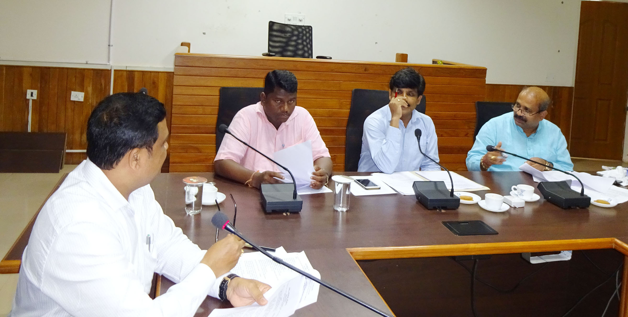 ಮಲ್ಪೆ ಬೀಚ್‌ನಲ್ಲಿ ಪ್ರವಾಸಿಗರ ಸುರಕ್ಷತೆಗೆ ಆದ್ಯತೆ ನೀಡಿ: ಜಿಲ್ಲಾಧಿಕಾರಿ