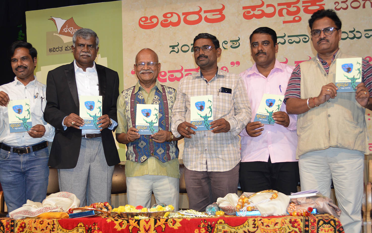 ಗಝಲ್‌ಗಳಿಗೆ ದೇಶ, ಕಾಲ, ಜಾತಿಯ ಚೌಕಟ್ಟಿಲ್ಲ: ವಿಮರ್ಶಕ ರಾಜಶೇಖರ ಮಠಪತಿ