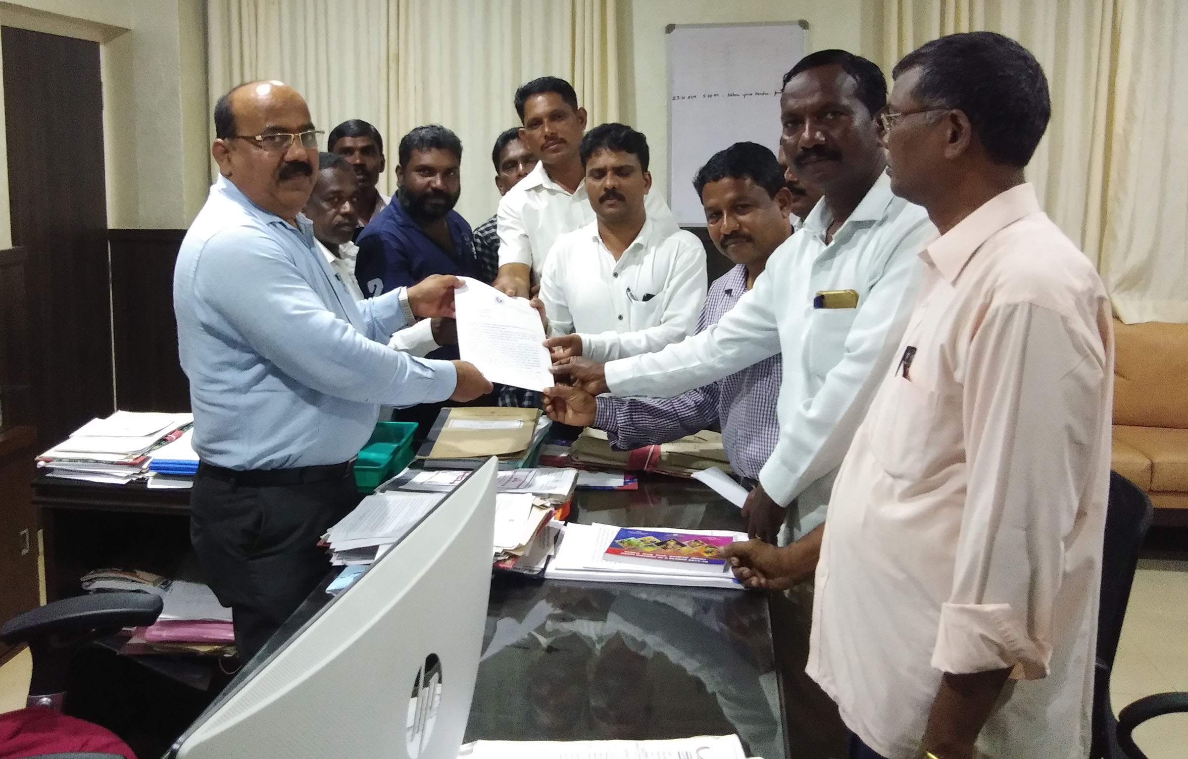 ಅಸಮರ್ಥ ಸಂಸದರ ರಾಜೀನಾಮೆ, ರಾಜ್ಯ ಸರಕಾರದ ವಜಾಕ್ಕೆ ಬಿಎಸ್‌ಪಿ ಆಗ್ರಹ