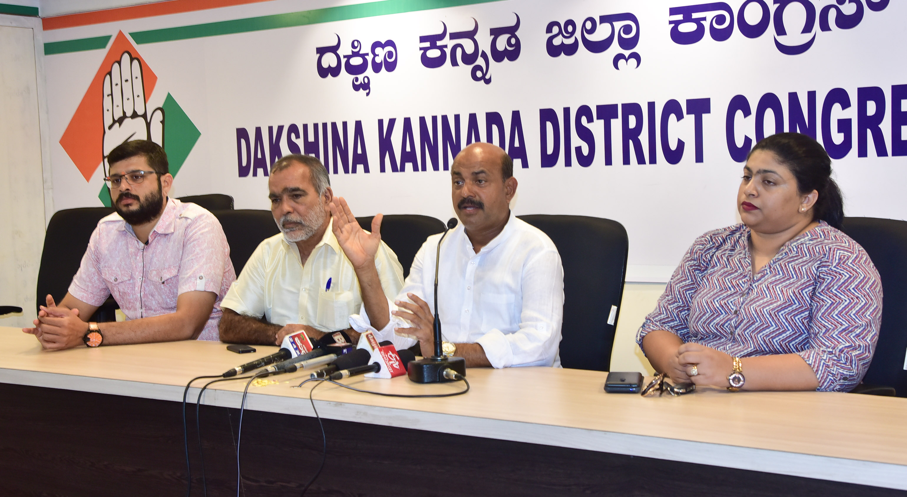 ನನ್ನ ಕಪಾಳಕ್ಕೆ ಹೊಡೆದದ್ದು ನಿಜ: ಮಾಜಿ ಶಾಸಕ ಮೊಯ್ದಿನ್ ಬಾವ