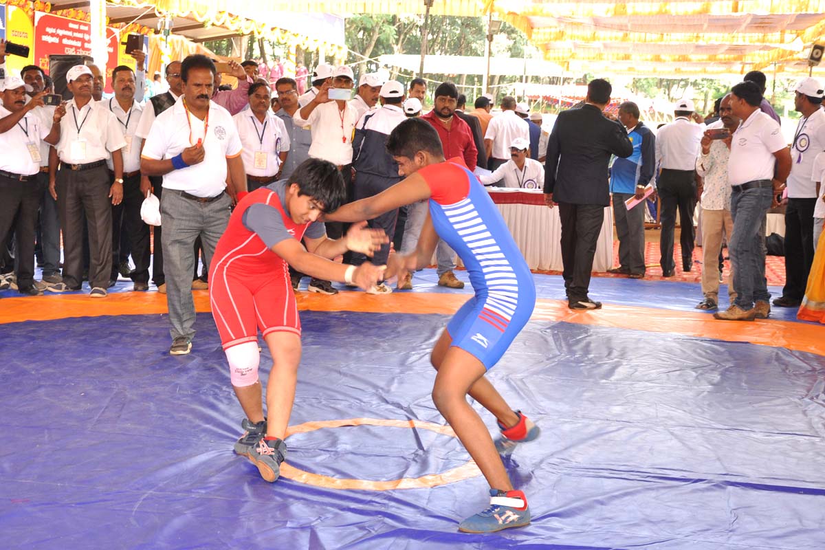 ಪ್ರೌಢಶಾಲಾ ಮಕ್ಕಳ ಕುಸ್ತಿ ಪಂದ್ಯಾವಳಿ: ಉತ್ತರ ಕರ್ನಾಟಕದ ಯುವ ಪೈಲ್ವಾನರೇ ಮೇಲುಗೈ