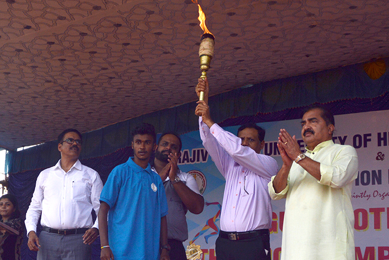 ರಾಜೀವ್‍ ಗಾಂಧಿ ಆರೋಗ್ಯ ವಿವಿ 20ನೇ ವಾರ್ಷಿಕ ಅಥ್ಲೆಟಿಕ್ ಚಾಂಪಿಯನ್‍ಶಿಪ್‍ಗೆ ಚಾಲನೆ