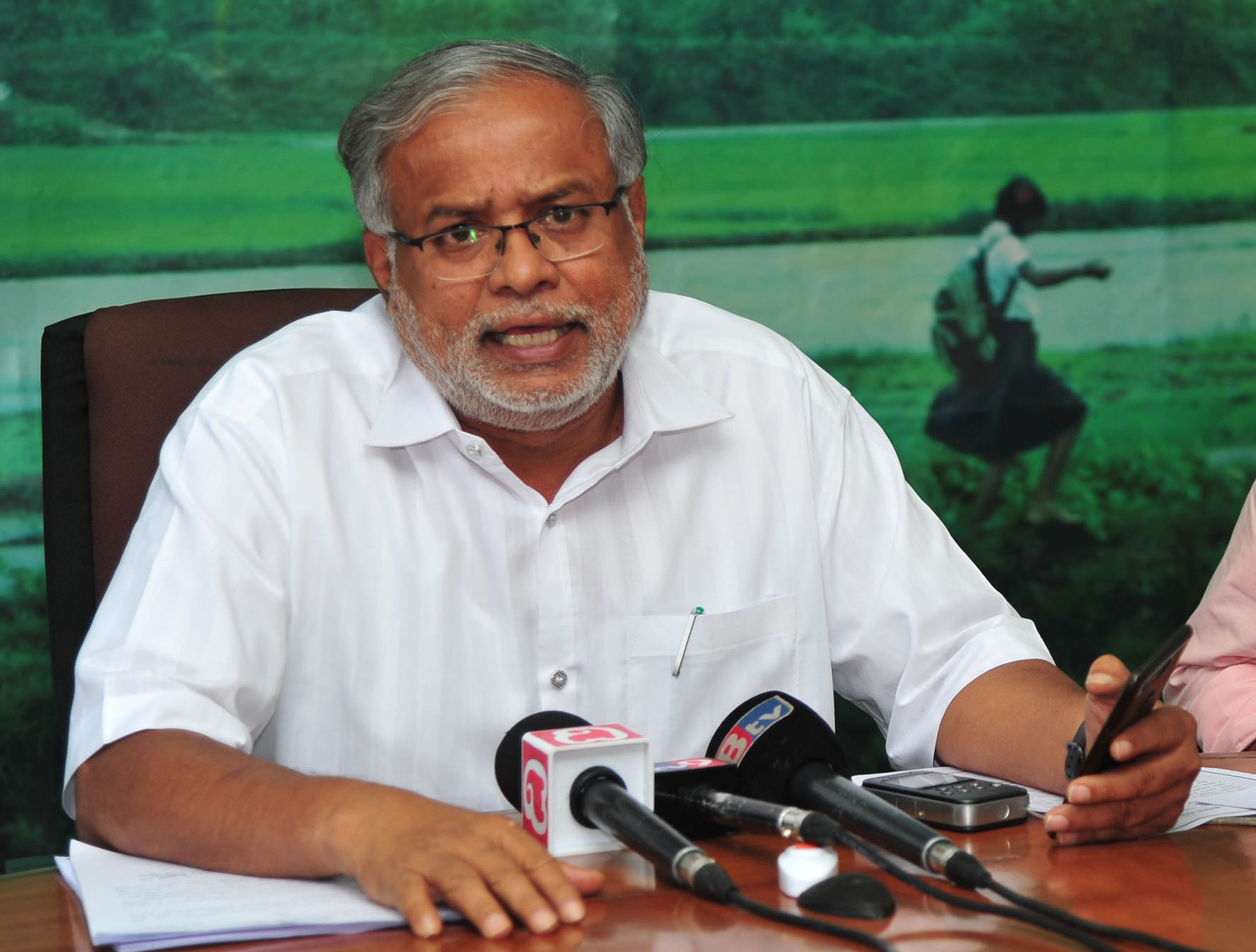 ಸುತ್ತೋಲೆಯಲ್ಲಿ ಅಂಬೇಡ್ಕರ್‌ ಗೆ ಅವಮಾನ ಆರೋಪ: ಪ್ರೌಢ ಶಿಕ್ಷಣ ಇಲಾಖೆಯ ನಿರ್ದೇಶಕ ಅಮಾನತು