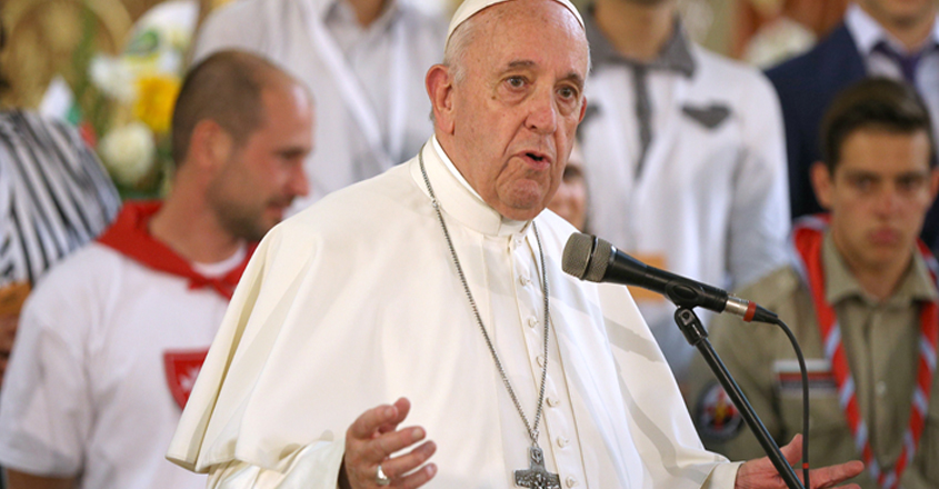 ಮಕ್ಕಳನ್ನು ಡಿಜಿಟಲ್ ಜಗತ್ತಿನ ಅನಿಷ್ಠಗಳಿಂದ ಕಾಪಾಡಬೇಕು: ಪೋಪ್