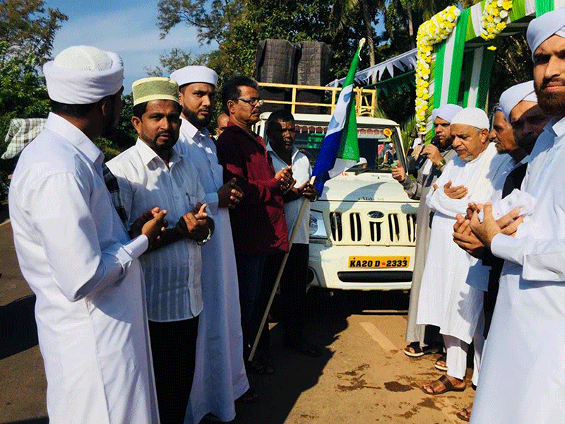 ನೇಜಾರು: ಸಾವಿನ ಮನೆಯ ಮುಂದೆ ಮೈಕ್ ಬಂದ್ ಮಾಡಿ ಸಂತಾಪ ಸೂಚಿಸಿದ ಮಿಲಾದುನ್ನಬಿ ರ‍್ಯಾಲಿ!