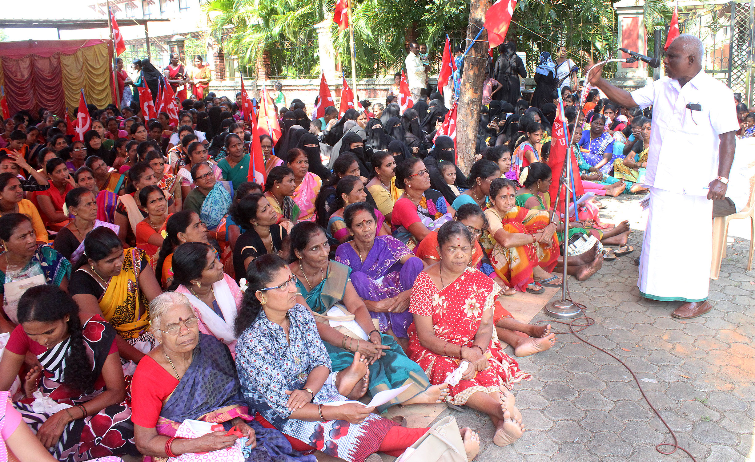 ಮೋದಿ ಸರಕಾರ ಶ್ರೀಮಂತರ ಪರ, ಬಡವರ ವಿರೋಧಿ: ತಿರುನಾವುಕ್ಕರಸು