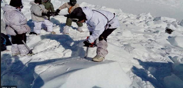 ಸಿಯಾಚಿನ್ ಸಮೀಪ ಭಾರೀ ಹಿಮಪಾತ: ಹಿಮದಡಿ ಸಿಲುಕಿದ 8 ಸೈನಿಕರು