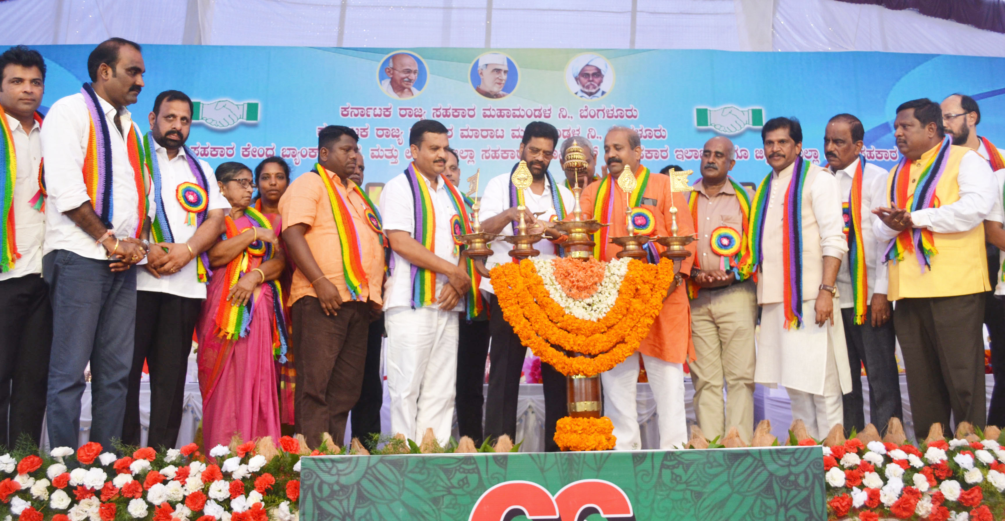 ಭೂಮಿ ತಂತ್ರಾಂಶ ಬಳಸಿ ಸಹಕಾರಿ ಸಂಸ್ಥೆಗಳಲ್ಲಿ ರೈತರಿಗೆ ಸ್ಥಳದಲ್ಲೇ ಸಾಲ