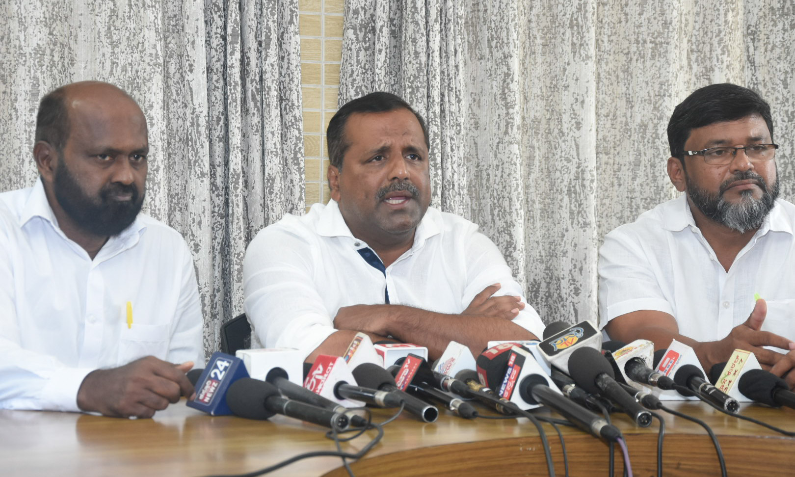 ಬಿಸಿಯೂಟಕ್ಕೆ ಅಕ್ಕಿಯ ಬದಲು ಗೋಧಿ ಬಳಕೆ ಅವೈಜ್ಞಾನಿಕ : ಯುಟಿ ಖಾದರ್ ಆರೋಪ