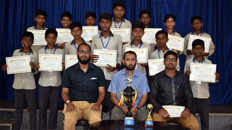 ಫುಟ್ ಬಾಲ್ ಟೂರ್ನಮೆಂಟ್: ಅಲ್-ಫುರ್ಖಾನ್ ಶಾಲೆಗೆ ಪ್ರಶಸ್ತಿ