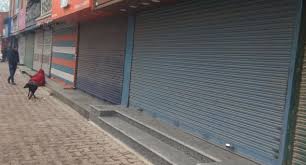 ಕಾಶ್ಮೀರ ಸಹಜಸ್ಥಿತಿಯಲ್ಲಿದೆ ಎಂಬ ಅಮಿತ್ ಶಾ ಹೇಳಿಕೆ ಮರುದಿನವೇ ಎಲ್ಲ ಅಂಗಡಿಗಳ ಬಾಗಿಲು ಬಂದ್