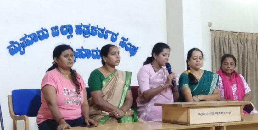 ಎಂಟಿಬಿ ನಾಗರಾಜ್ ಕ್ಷಮೆಯಾಚನೆಗೆ ಆಗ್ರಹ: ಹೋರಾಟದ ಎಚ್ಚರಿಕೆ ನೀಡಿದ ಪುಷ್ಪಾ ಅಮರನಾಥ್