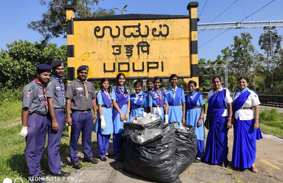 ಇಂದ್ರಾಳಿ ರೈಲ್ವೆ ನಿಲ್ದಾಣದಲ್ಲಿ ಸ್ಪಚ್ಛತಾ ಕಾರ್ಯಕ್ರಮ